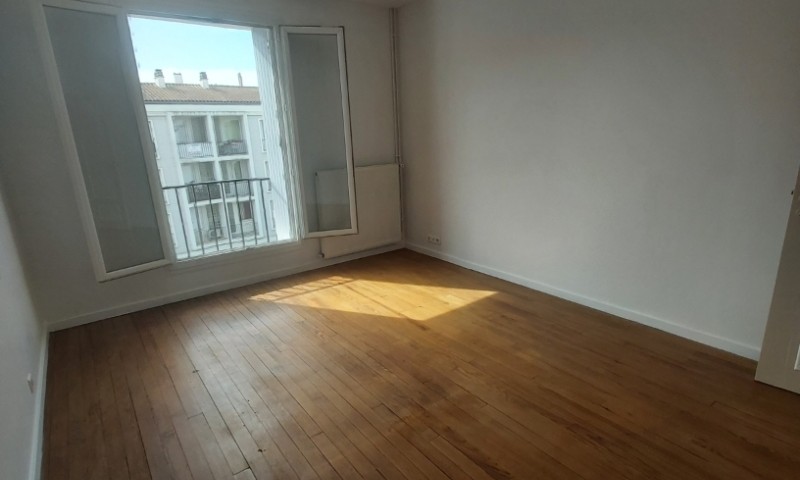 APPARTEMENT T3 A LOUER A L'ANNEE